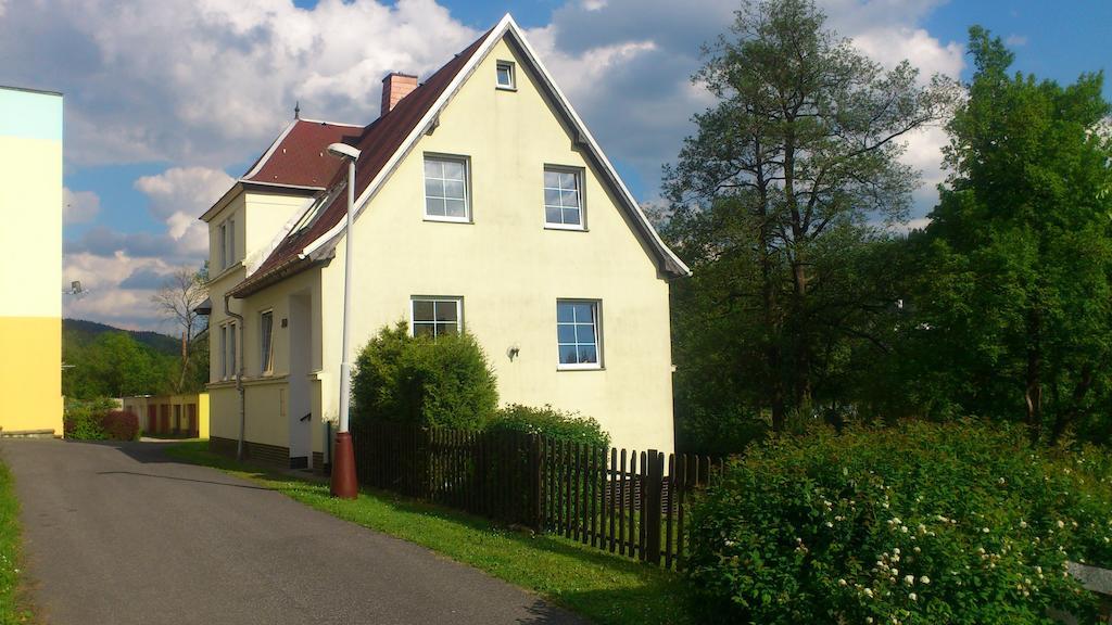 Prazdninovy Dum Josefuv Dul Villa Kamer foto
